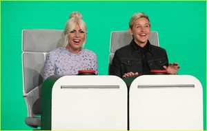 lady-gaga-ellen-september-2018-04.jpg