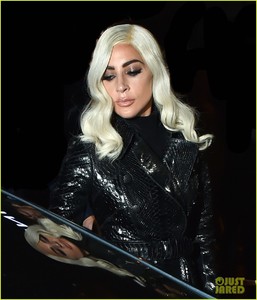 lady-gaga-steps-out-for-celine-show-paris-04.jpg