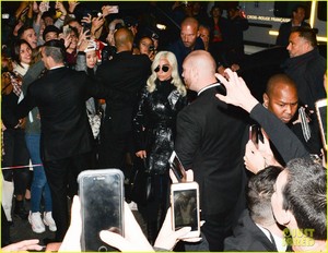 lady-gaga-steps-out-for-celine-show-paris-08.jpg