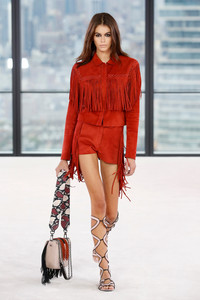 longchamp-rtw-s19-19(1).thumb.jpg.4e1b9056b911b76202726a07585dc105.jpg