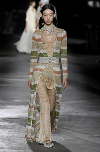 missoni-rtw-spring-2019-milan-fashion-week-ffw-009(1).thumb.jpg.a1feb2e415b8e160bd0d0582a4c7280a.jpg