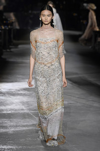 missoni-rtw-spring-2019-milan-fashion-week-ffw-017(1).thumb.jpg.b84fef4bad8b1fa2ab3d7413620ae34c.jpg