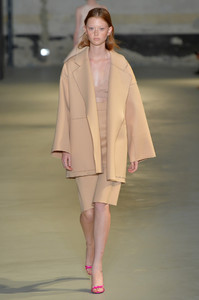n-21-rtw-spring-2019-milan-fashion-week-ffw-017(1).thumb.jpg.d26a82cc2254167ee8d686f63cae0a64.jpg