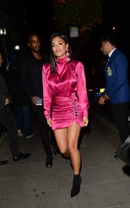 nicole-scherzinger-leaving-annabels-in-london-09-14-2018-10.jpg