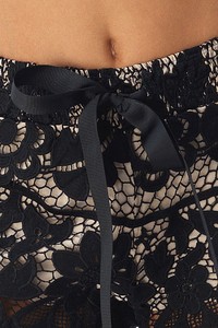 niloofari_ao303-20f_blk_detail.jpg