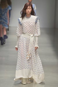 philosophy-spring-2019-milan-fashion-week-collection0251(1).thumb.jpg.910dece748909816bf06748a784f9dac.jpg