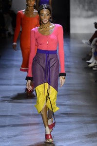 prabal-gurung-rs19-4835.thumb.jpg.21a9831b4eb93cd241b734e7f59865d2.jpg