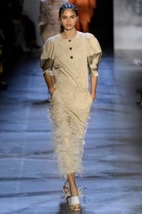prabal-gurung-rs19-5087.thumb.jpg.32268870007770e884c6ea644da8f8d6.jpg