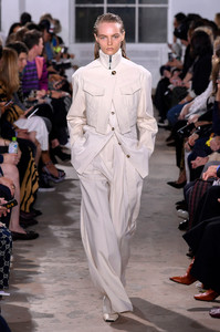proenza-schouler-s19-gg-12(1).thumb.jpg.69c80fecb6b204b5666f4bbc9d2916fa.jpg