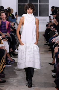 proenza-schouler-s19-gg-5(1).thumb.jpg.a4d6ef75a726c248a35705c625950809.jpg