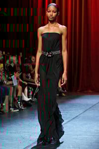 redemption-rtw-spring-2019-paris-fashion-week-pfw-005(1).thumb.jpg.a17650fd713a2f9b4c705512d1704f2e.jpg