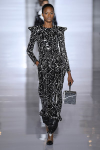 rick-owens-ggrtw-spring-2019-paris-fashion-week15011(1).thumb.jpg.17abae5817060eed704d537c57dff18c.jpg