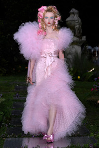 rodarte-rtw-s19-39(1).thumb.jpg.4984618d68851b35a6229bb29f414533.jpg