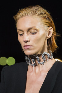 saint-laurent-clp-rs19-4212.thumb.jpg.2f79821f30b2dbd1ebacbed9cdee0ff9.jpg