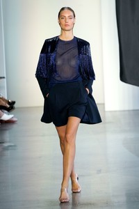 sally-lapointe-rtw-s19-29(1).thumb.jpg.4b72da631d71d84c03ee1f10a18c2a4b.jpg