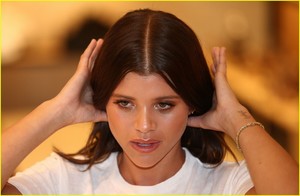 sofia-richie-windsor-australia-september-201807.jpg