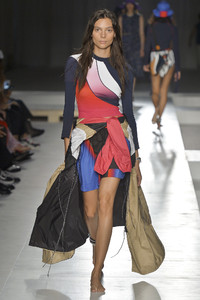 sportmax-2019-milan-fashion-week-collection021(1).thumb.jpg.7e531d278cf2102bfc8c7c3c579f1b42.jpg