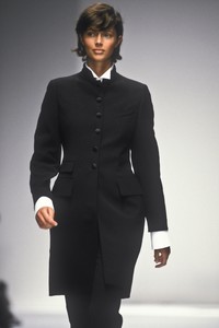 stewart-1994xfw-guccigucci-fw-1993-1.jpg.cc751b028ddeb4dabd235d917f96b9cf.thumb.jpg.4383b8b881304e5e01fc701c5bc935bf.jpg