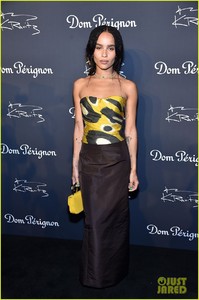 zoe-kravitz-lenny-kravitz-exhibition-opening-01.jpg