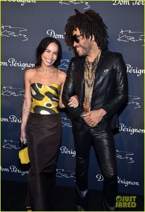 zoe-kravitz-lenny-kravitz-exhibition-opening-04.jpg