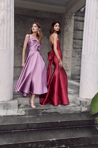 00015-marchesa-notte-collection-spring-2019-ready-to-wear.thumb.jpg.84630b8b3bba3553e9caff494009dcdb.jpg