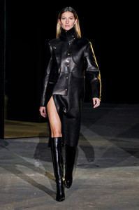 0_alexander-wang-fw-2012-1_html.thumb.JPEG.b2e427a3444a76e9cbe06126d09d64a7.JPEG