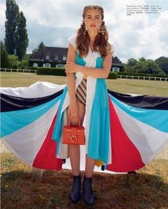 1010511094_EmilyBarbe-PleaseMagazine3.thumb.jpg.346e04b5a71898273537b62118bcb8c3.jpg