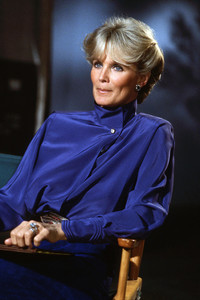 Linda+Evans+Disney+ABC+Television+Group+Archive+boJjNzHLmXix.jpg