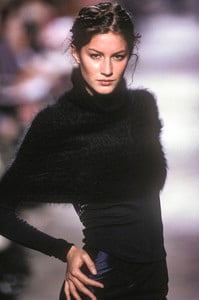 1130119144_Chloe1999WomenRTW52.thumb.jpg.e858f3256e4c916fbaa4aab3f01d5678.jpg