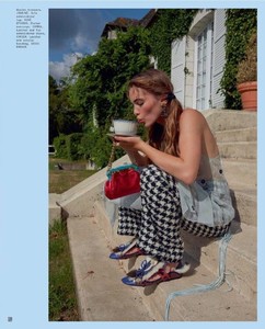 1130283369_EmilyBarbe-PleaseMagazine6.thumb.jpg.9ac7530bfb56c5835ade0e1cefa8637d.jpg