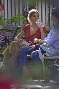            mil041018BZNimage4.jpg
