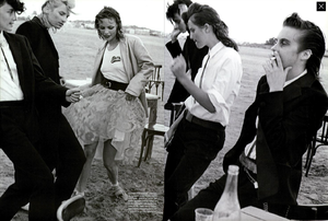 vogue it oct 99 by peter lindbergh (11).jpg