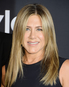           jen221018BZNimage107.jpg