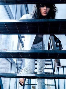 1266845090-m.thumb.jpg.8dd823e9bb611b814cc1ffd01668ad99.jpg