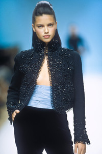 1297556371_PierreBalmain1999HauteCouture92.thumb.jpg.93d8dab250de09415b8d0b1f51003554.jpg