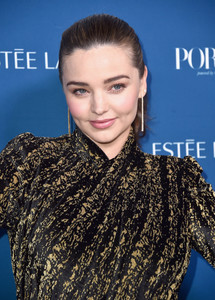 1325265396_MirandaKerrPORTERIncredibleWomenGalag32FgQK7HoBx.thumb.jpg.6138c2996049182c26d3e111a3cee5c4.jpg