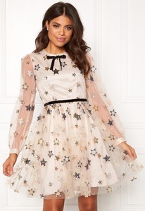 ida-sjöstedt-macaron-dress-star-tulle-cream.jpg