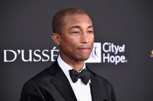 Pharrell+Williams+City+Hope+Gala+Arrivals+q9kp0Xe4v3Xx.jpg