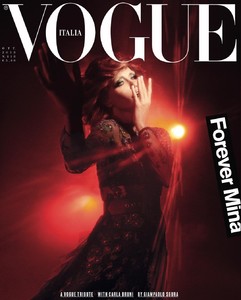 __Vogue Italia October 2018 Снимок.JPG