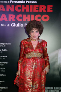 Gina+Lollobrigida+Premiere+Il+Banchiere+Anarchico+ZgX8islzvNAx.jpg