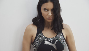 19SS_xRT_Adriana-Lima_BTS_Announcement-Bra_0130.jpg