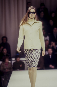 1_alberta-ferretti-fw-1995-2_html.thumb.JPEG.965d5787493bb24fdbd370451708c421.JPEG