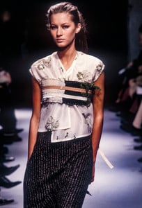 1_marni-fw-1999-2_html.thumb.JPEG.7b078cd7c5ee0788b3d8588ba1739d95.JPEG