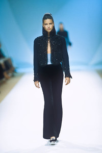 2001950_PierreBalmain1999HauteCouture90.thumb.jpg.8b3e1f16bcdc5fb3608ca0643384ade8.jpg