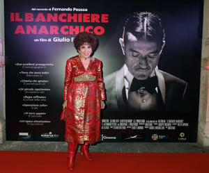 Gina+Lollobrigida+Premiere+Il+Banchiere+Anarchico+bFHs3_3S0_1x.jpg