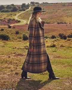 4757318-6239565-Coat_250_arket_com_Skirt_49_99_hm_com_Hat_35_marksandspencer_com-a-14_1538666300687.jpg