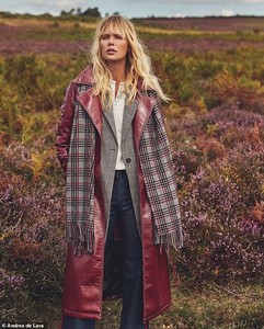 4757322-6239565-Trench_41_80_Find_amazon_co_uk_find_Check_coat_39_99_newlook_com-a-13_1538666284172.jpg