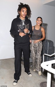 4943536-6263867-Are_they_together_Kourtney_Kardashian_kept_romance_speculation_f-a-59_1539241986809.thumb.jpg.92bf16ad760af3028073a32576738e6d.jpg