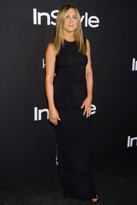           jen221018BZNimage110.jpg