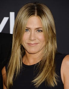           jen221018BZNimage106.jpg